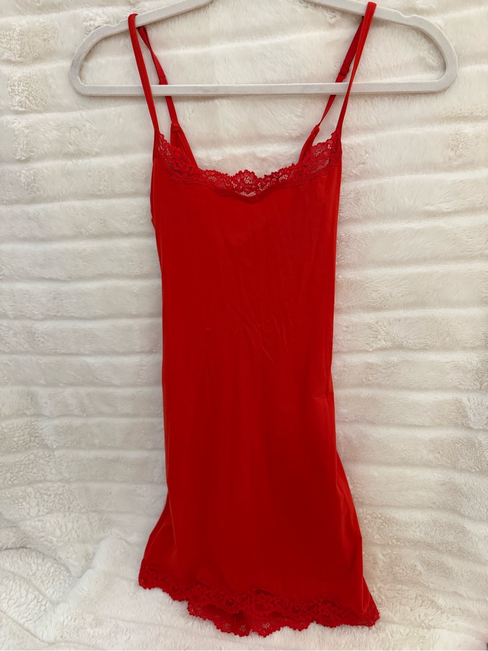 Skims **rare red fits everybody lace slip dress